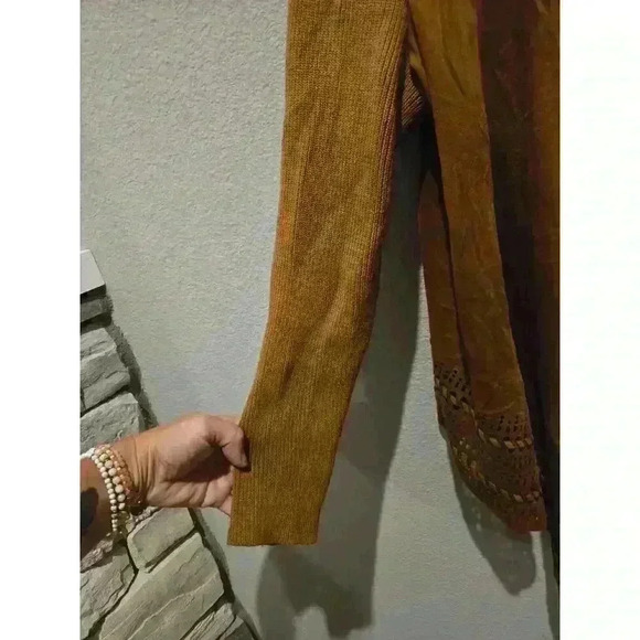 Westport Women's 1X Brown Faux-Suede Perforated Cardigan Sweater - Picture 4 of 9